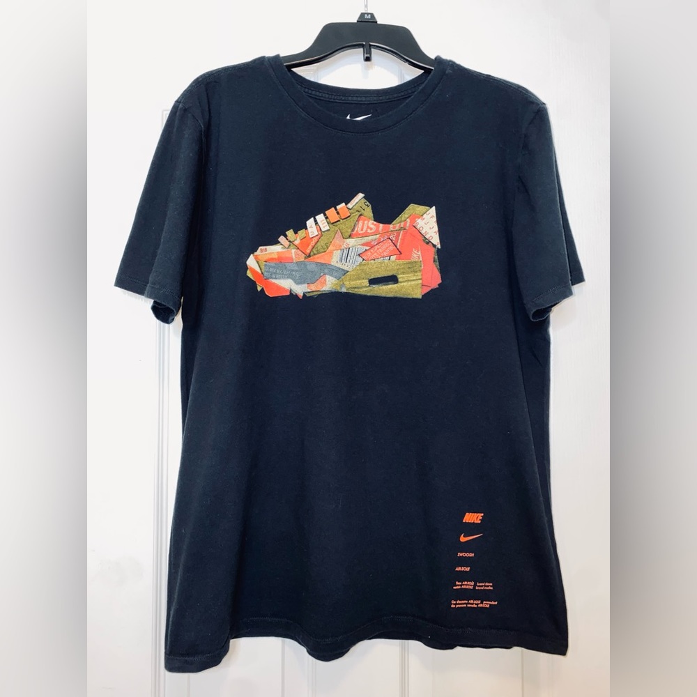 Black, Large, Nike short sleeve shirt.